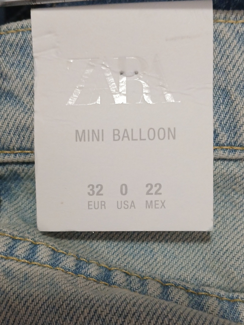 NWT ZARA MINI BALLOON FLORAL Rhinestone Jeans-SIZE 0 - Picture 9 of 9